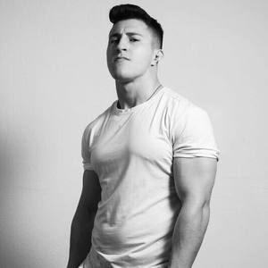 Meet your Posher, Mickey